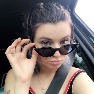 Meet your Posher, Trinity